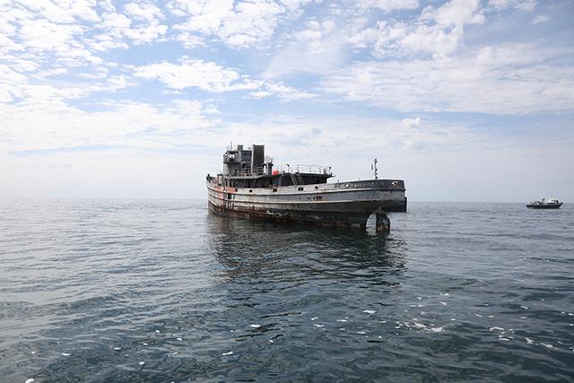 Video Sinking The Uscg Ship Tamaroa